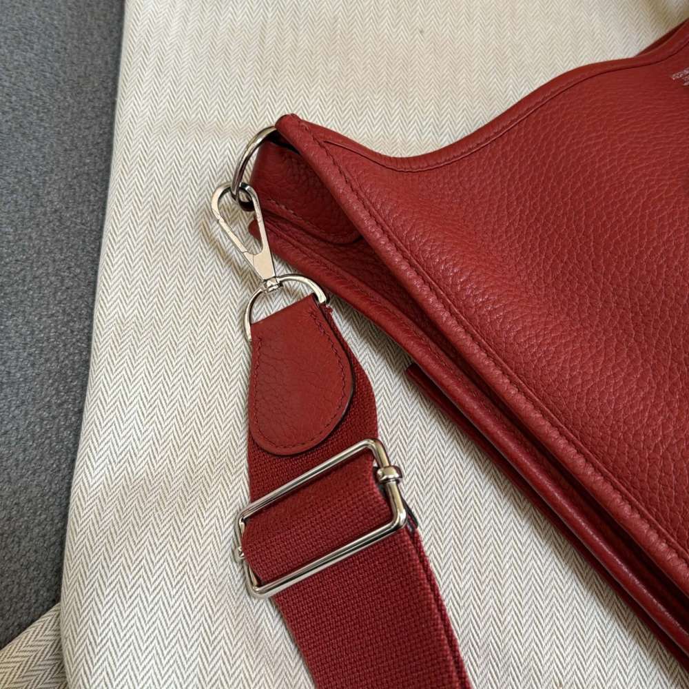 Hermés Evelyne 29 ||| řada