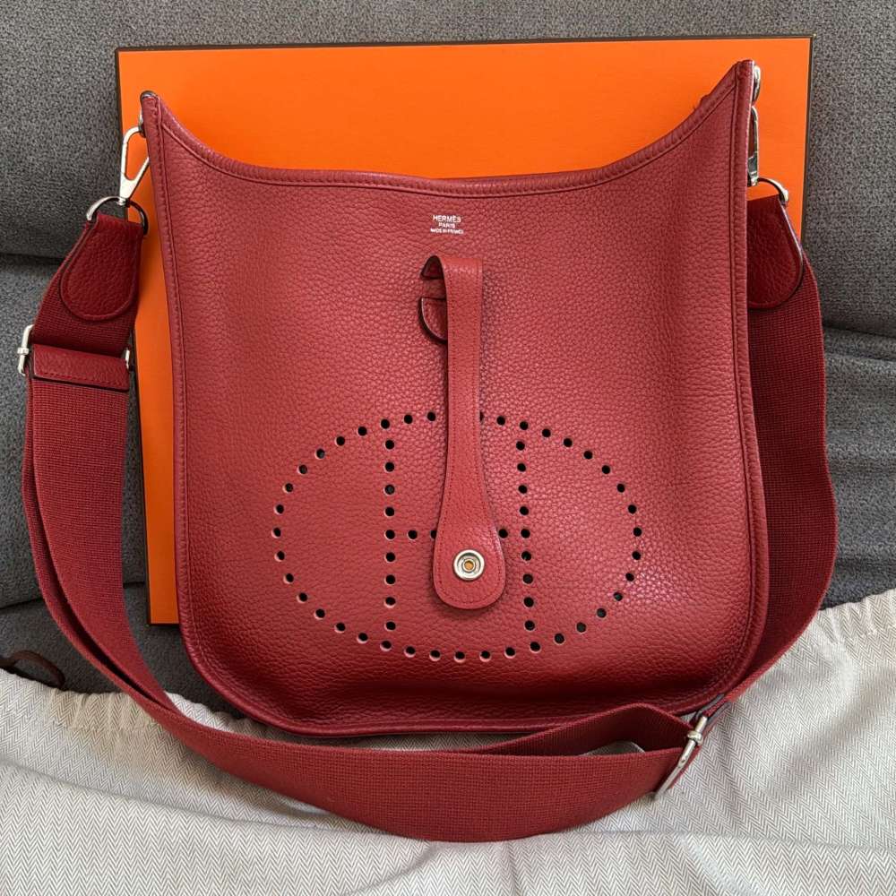 Hermés Evelyne 29 ||| řada