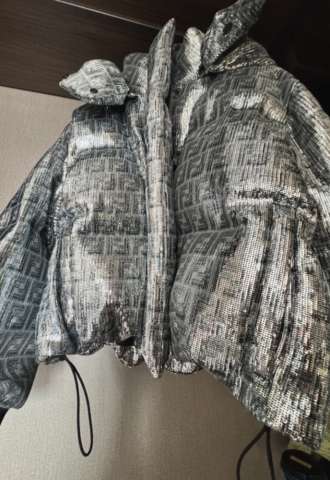 https://vipluxury.sk/Fendi Bunda