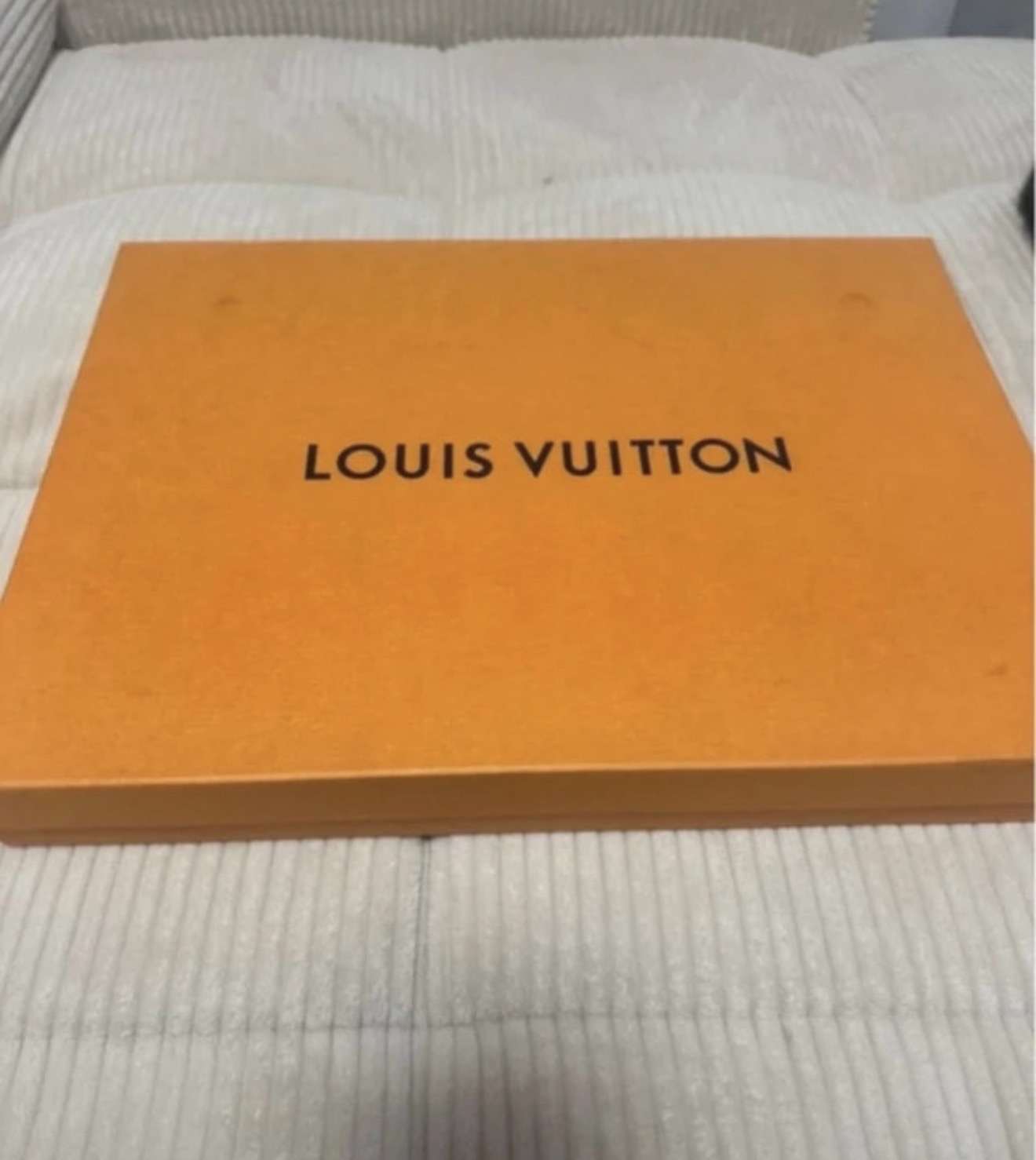 Louis Vuitton šál
