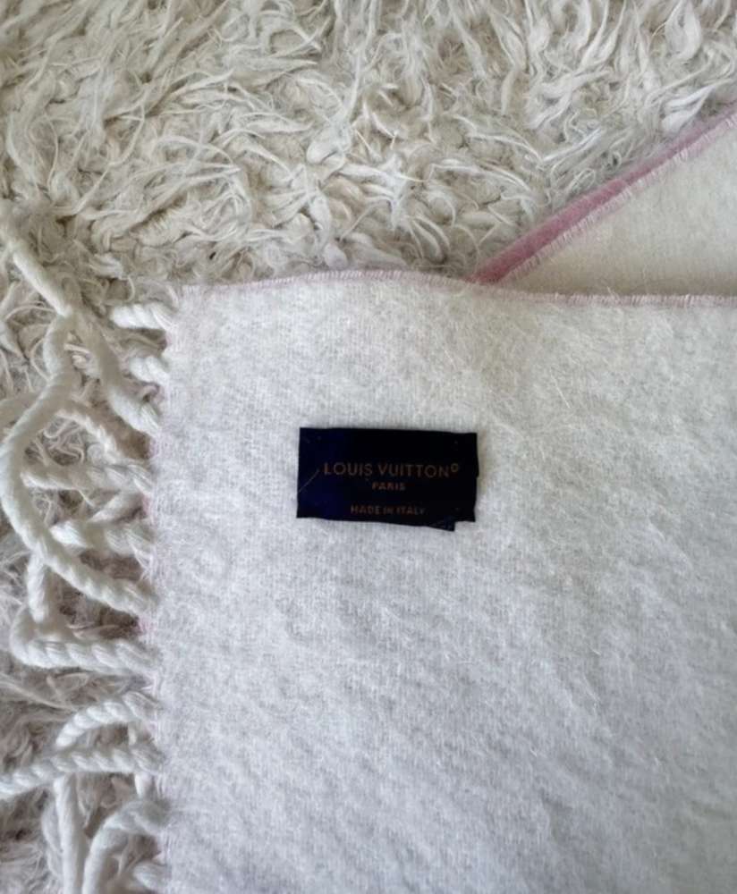 Louis Vuitton šál