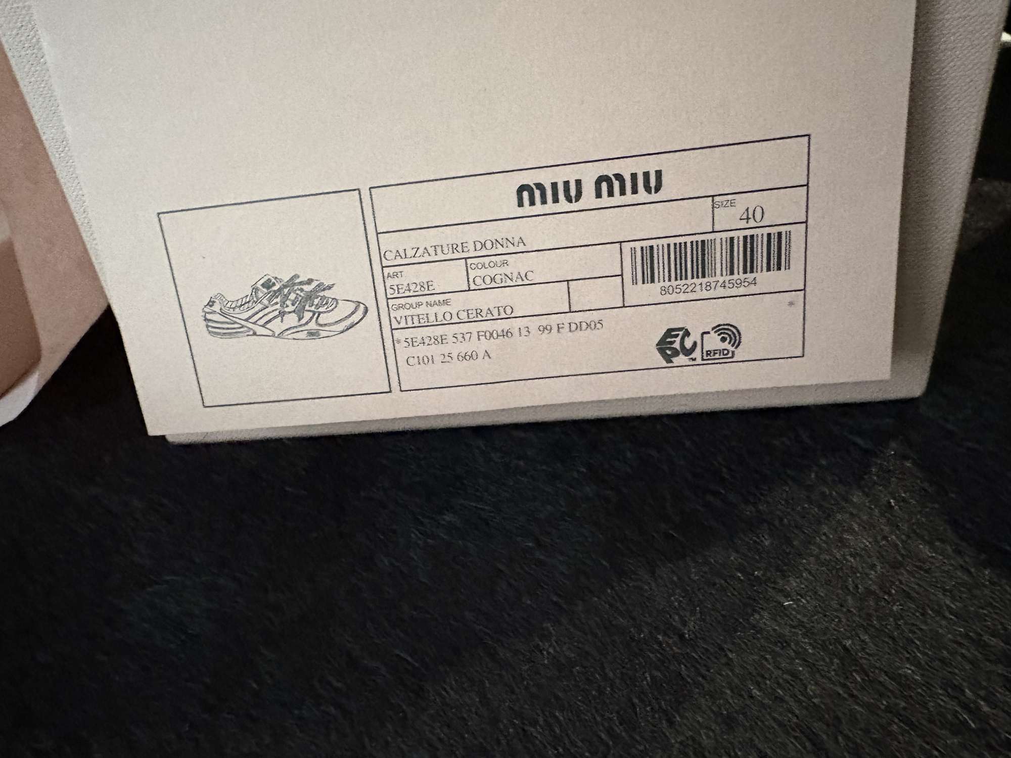 Miu Miu Gymnasium tenisky, pc 1080€