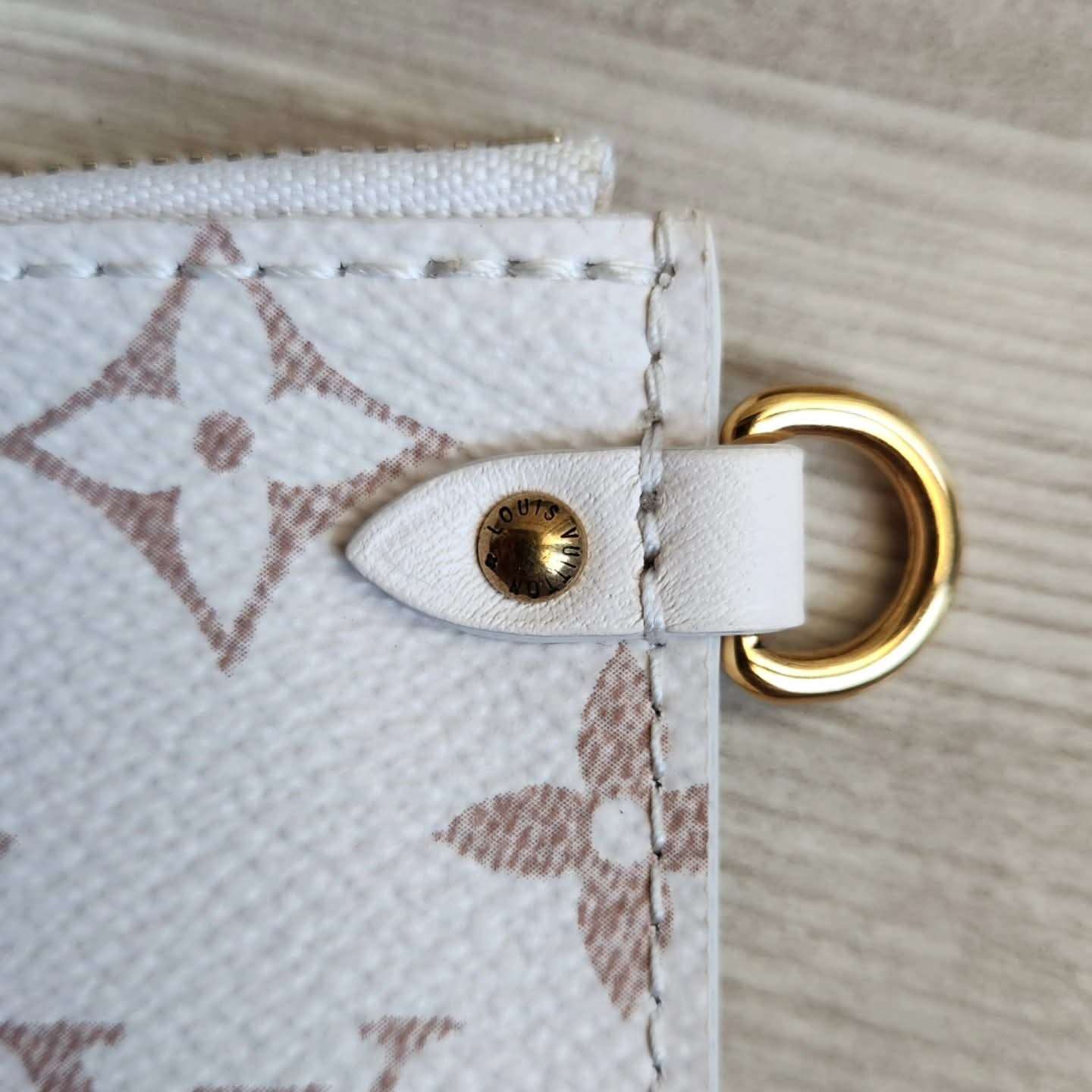 Louis Vuitton Pochette