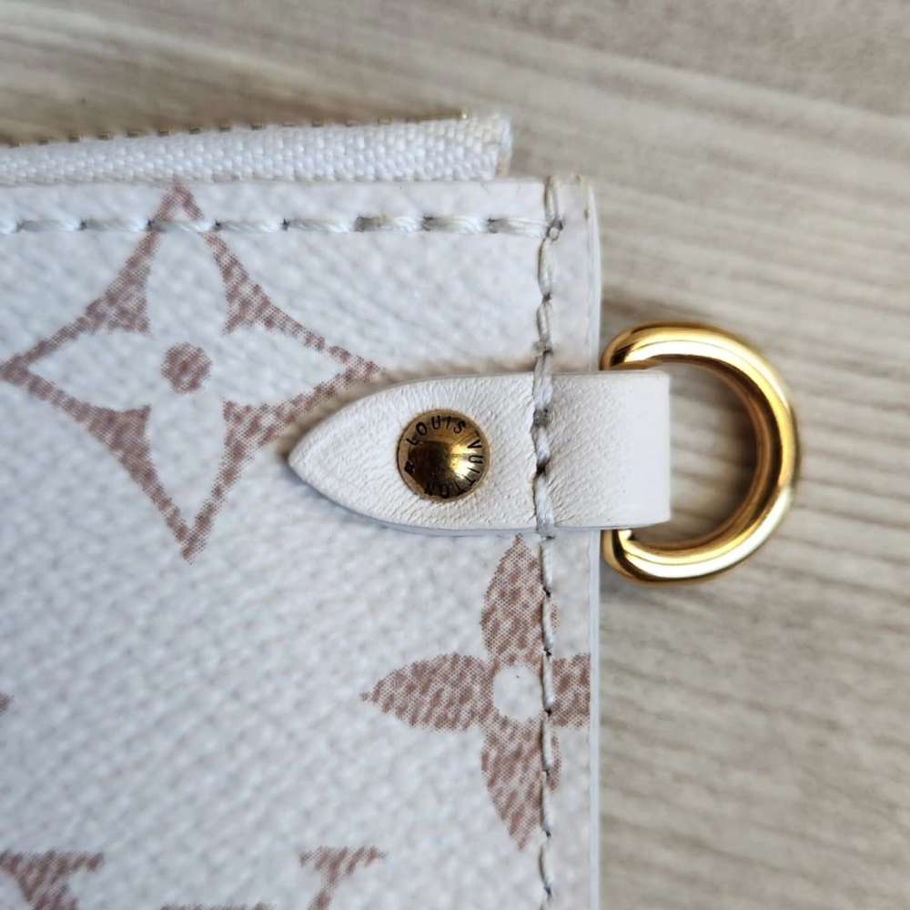 Louis Vuitton Pochette