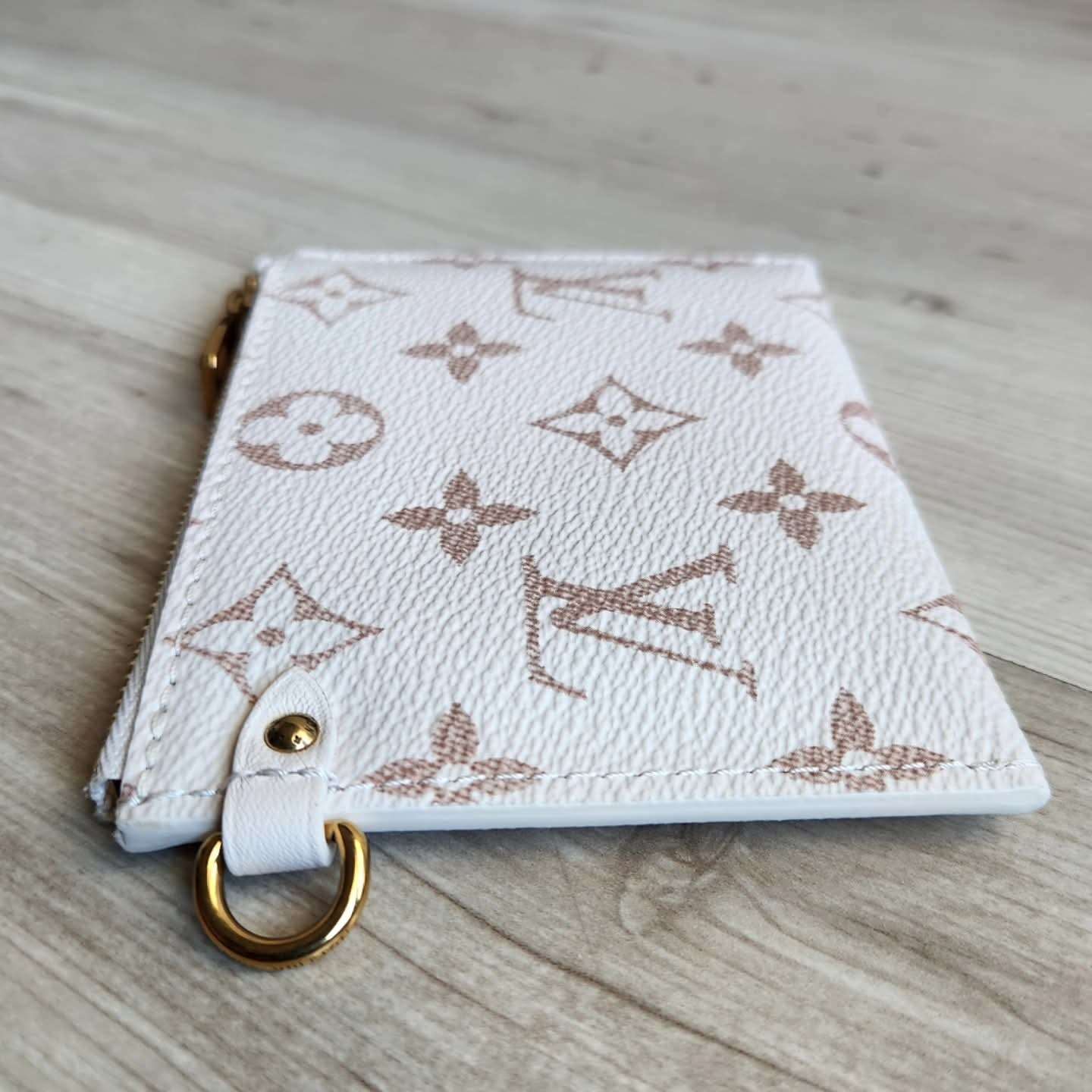 Louis Vuitton Pochette