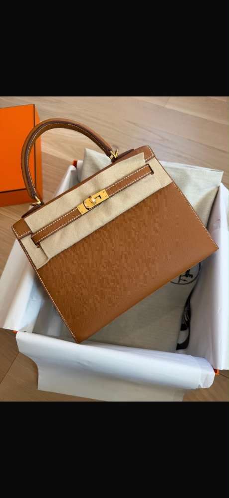 HERMÈS KELLY 25 GOLD GHW