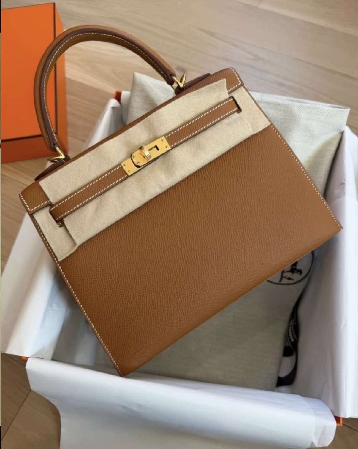 HERMÈS KELLY 25 GOLD GHW