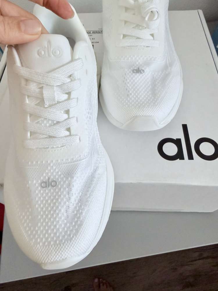 ALO Yoga botasky