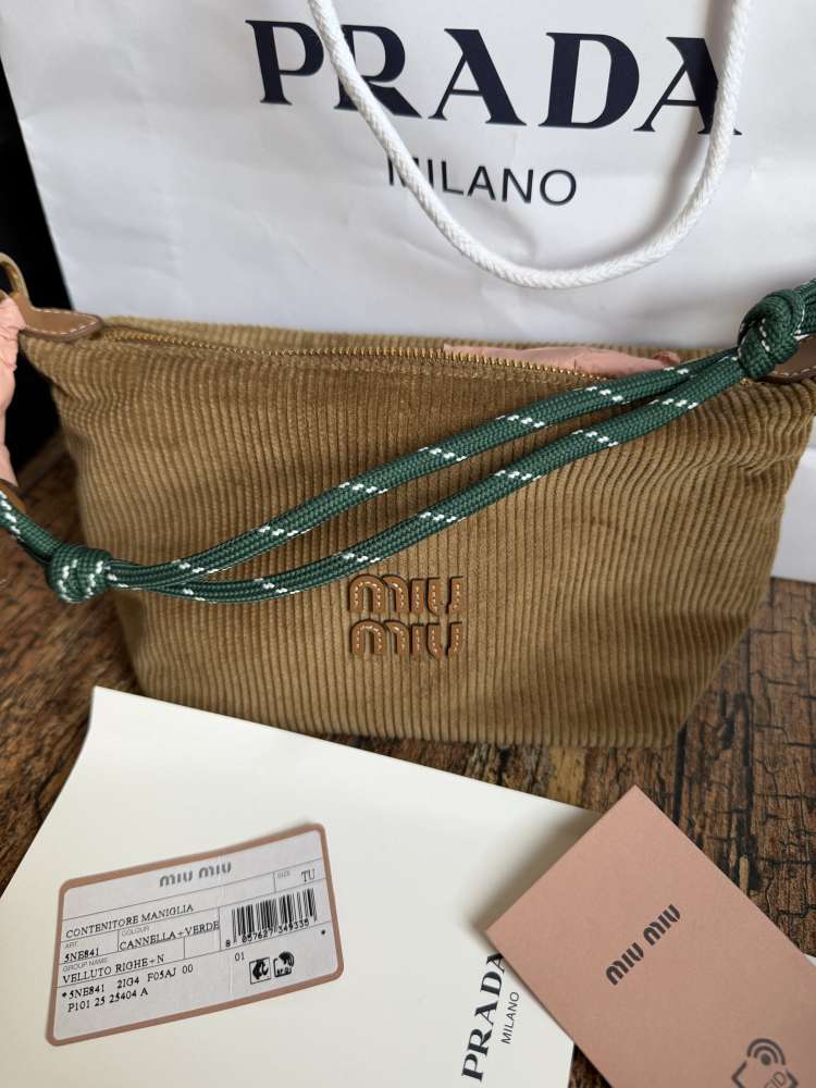 Miu Miu kabelka