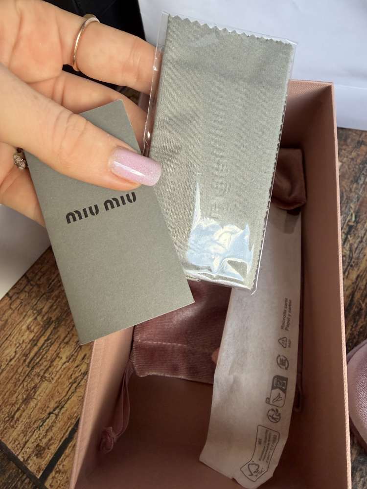 Miu Miu okuliare