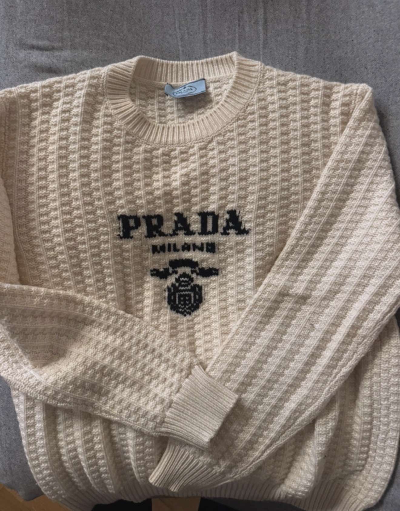Prada sveter