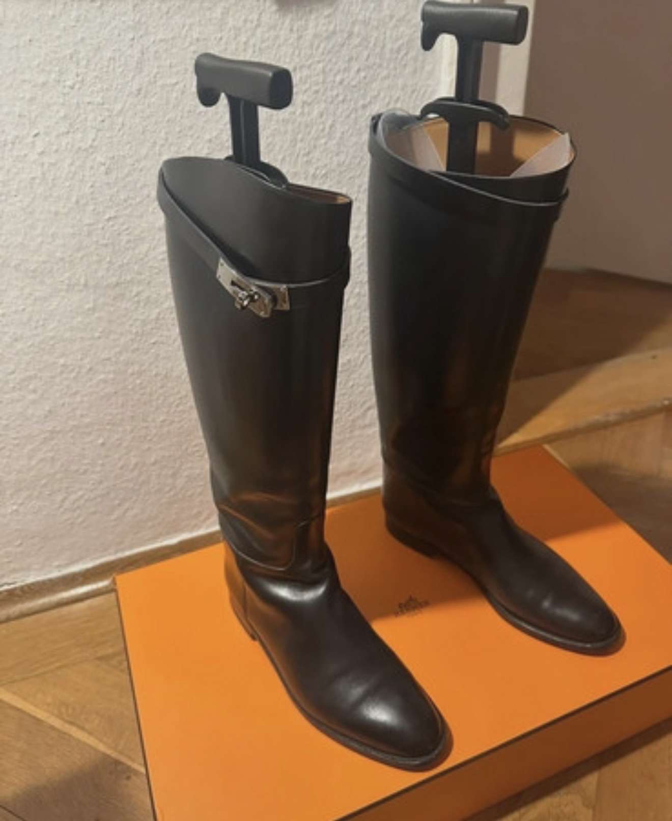 Hermes čižmy