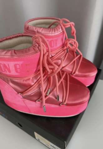 https://vipluxury.sk/Moon Boots 37-39