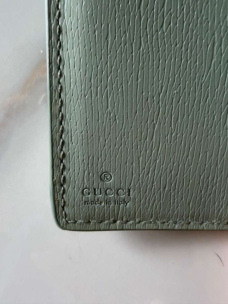 Gucci penazenka