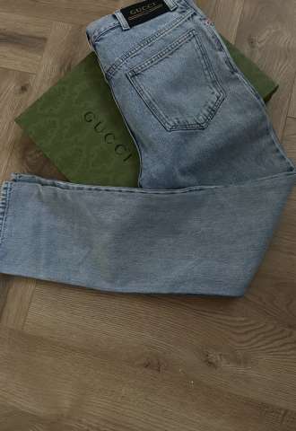 https://vipluxury.sk/Pánske džínsy Gucci
