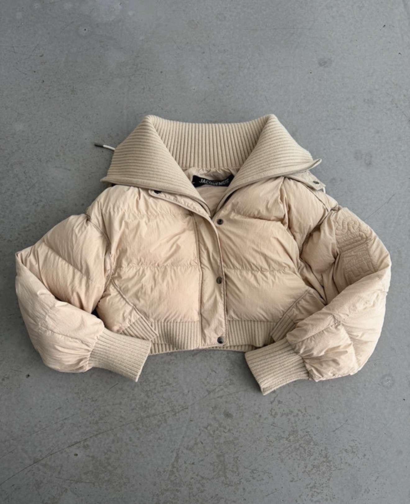 JACQUEMUS Bunda