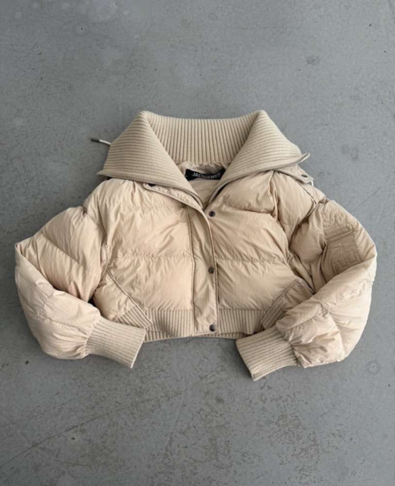 JACQUEMUS Bunda