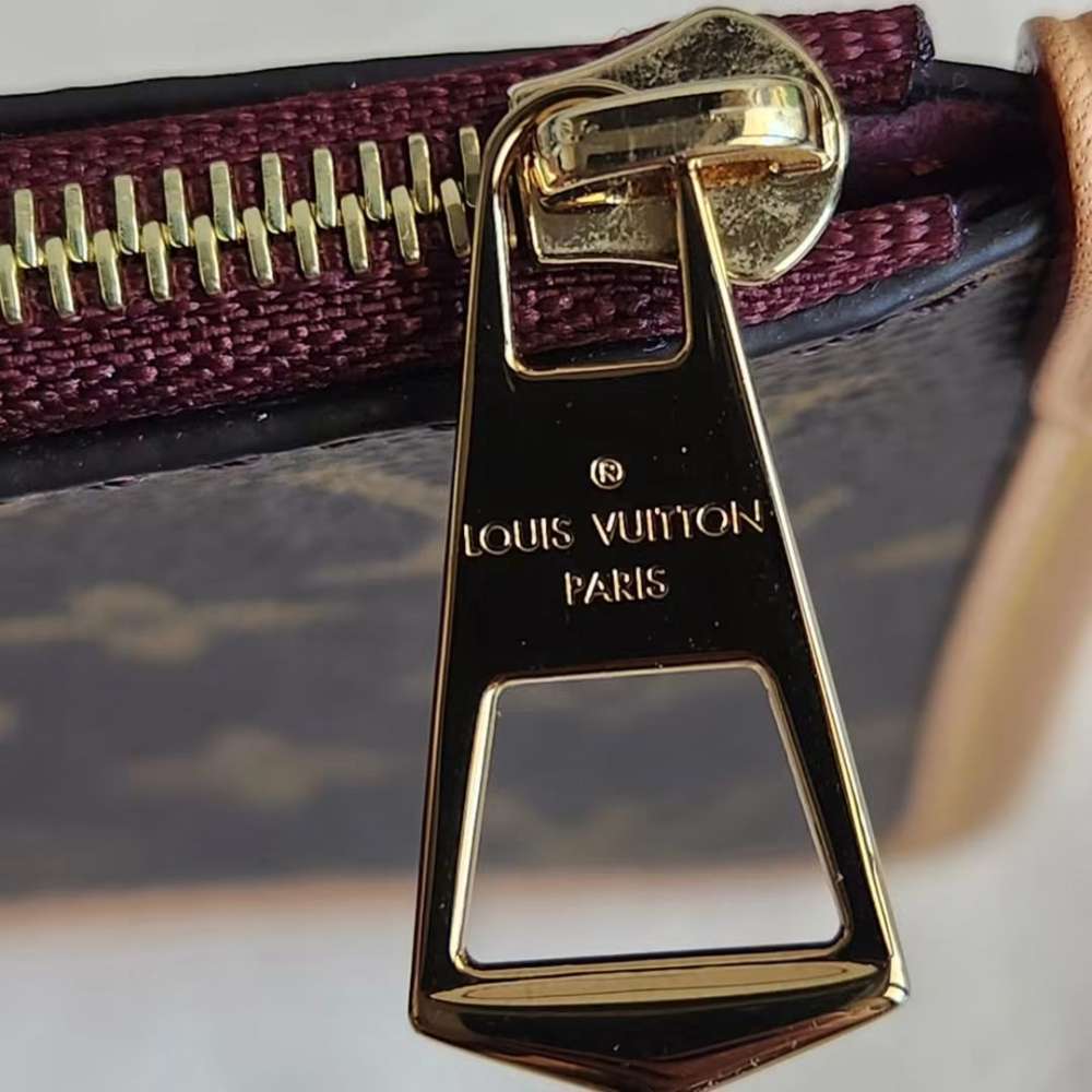 Pochette LV
