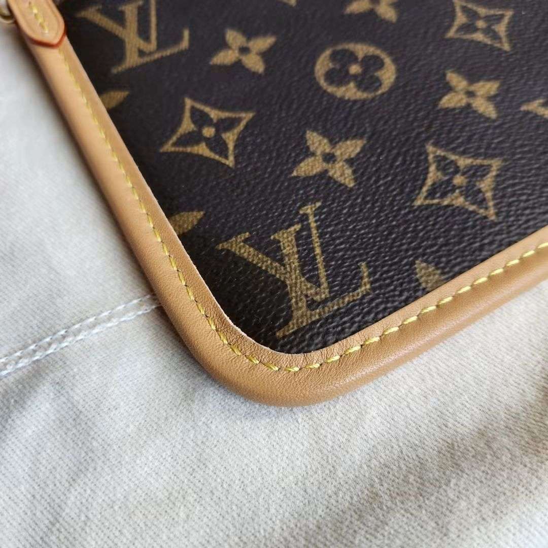 Pochette LV