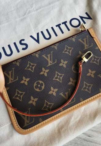https://vipluxury.sk/Pochette LV