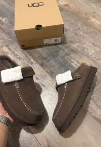 https://vipluxury.sk/Ugg