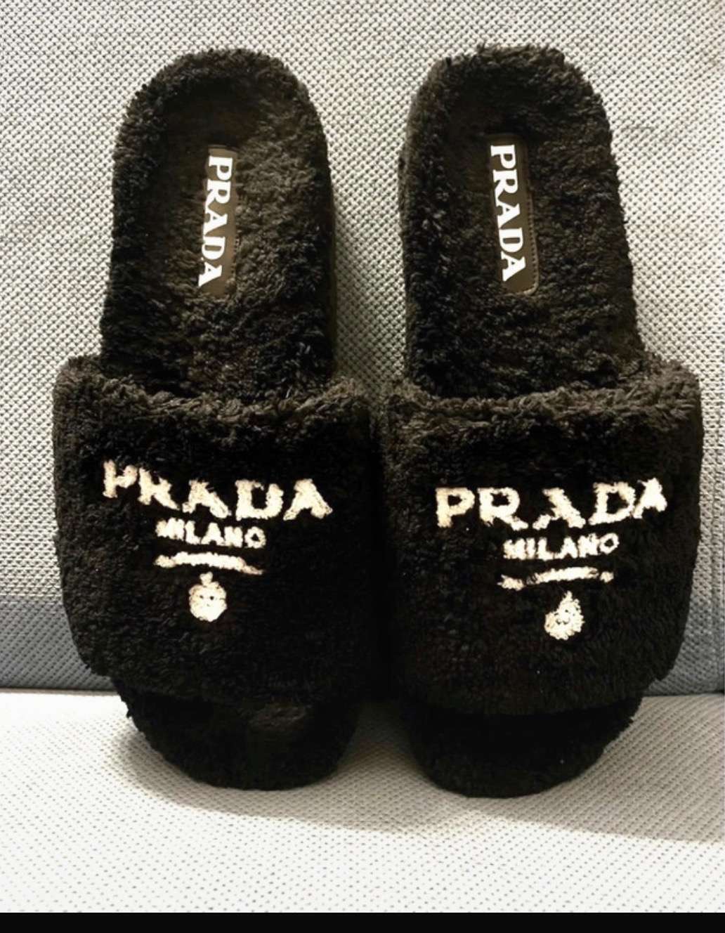 Prada šľapky