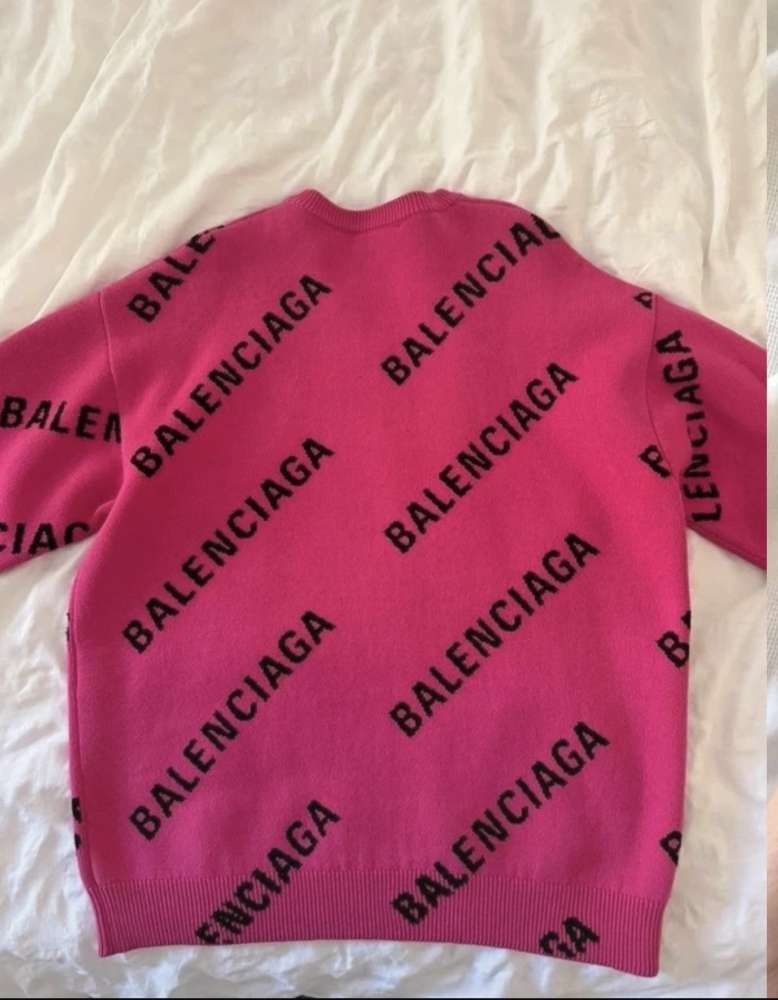 Balenciaga sveter