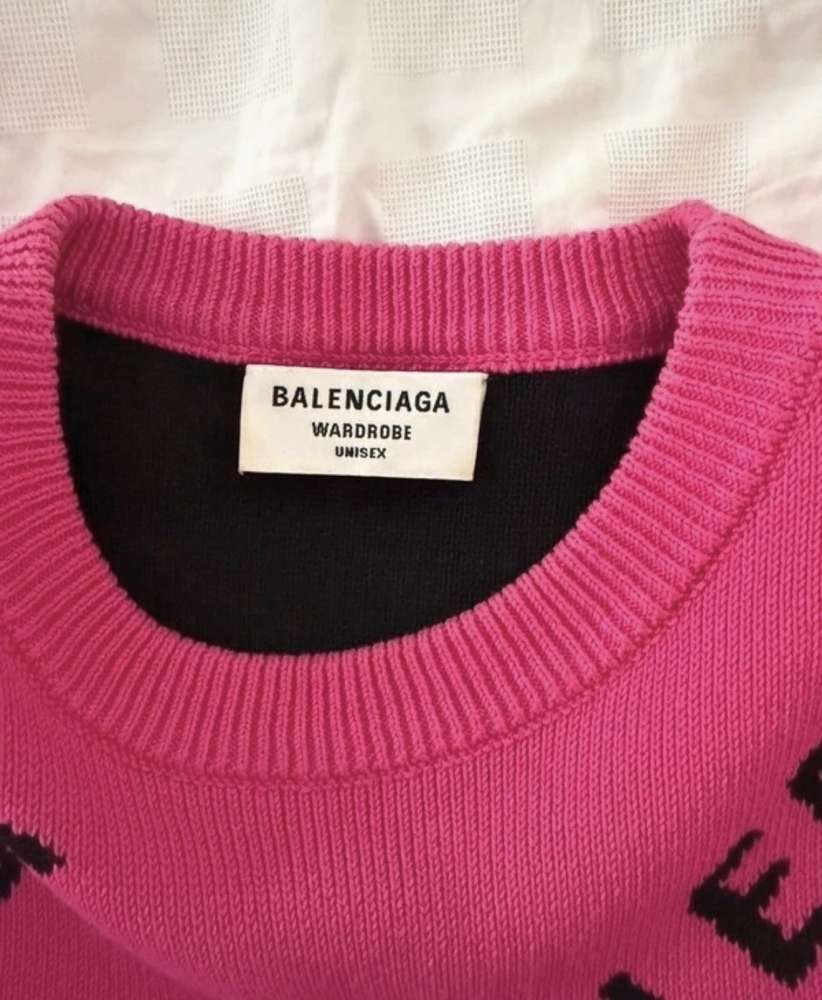Balenciaga sveter