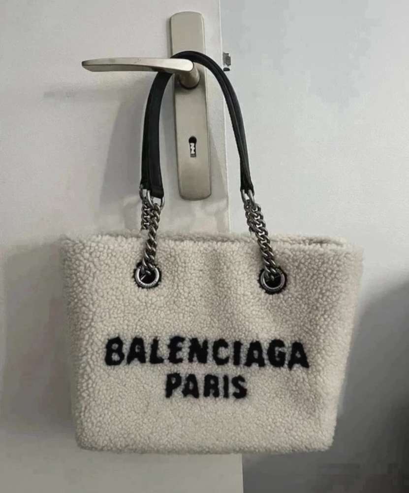 Balenciaga kabelka