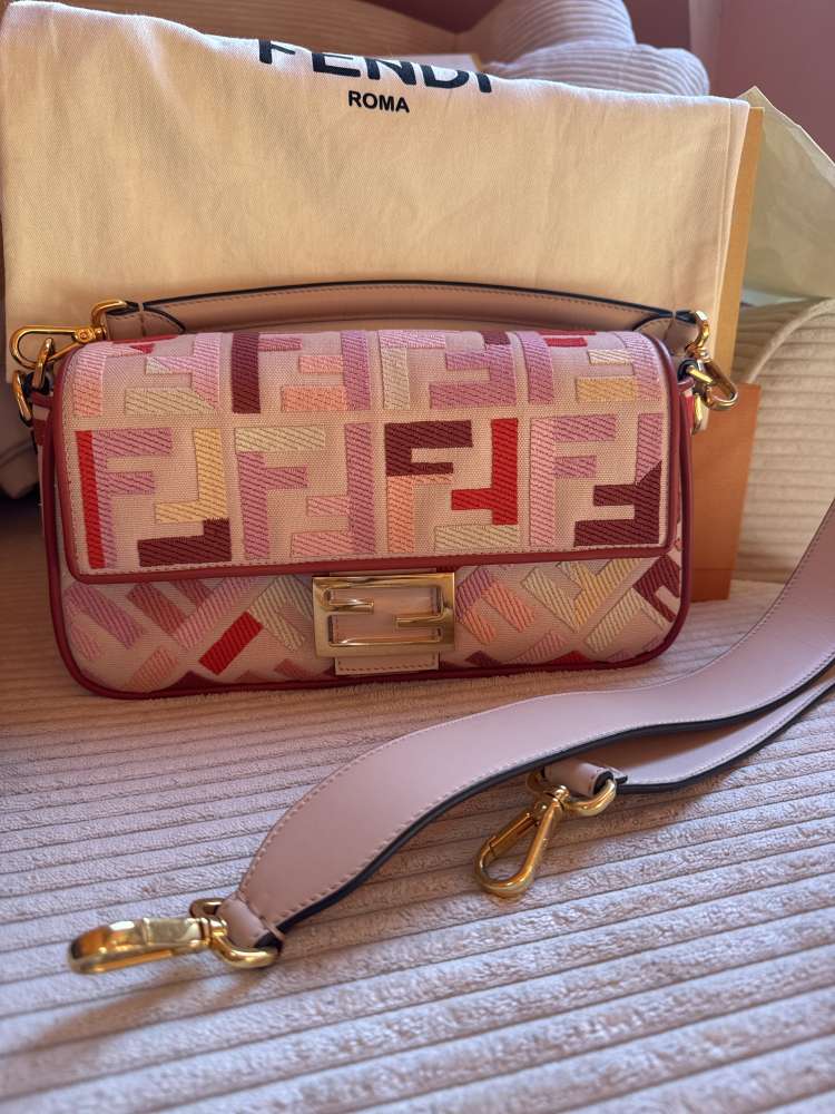 Fendi Baguette