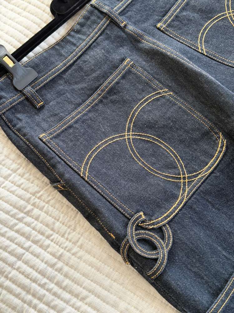 Chanel Jeans