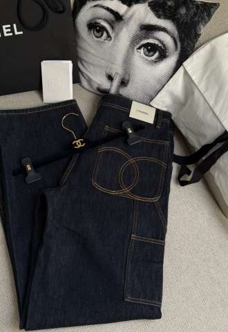 https://vipluxury.sk/Chanel Jeans