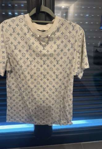 https://vipluxury.sk/Louis Vuitton tričko