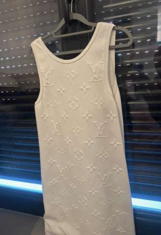 https://vipluxury.sk/Louis Vuitton šaty
