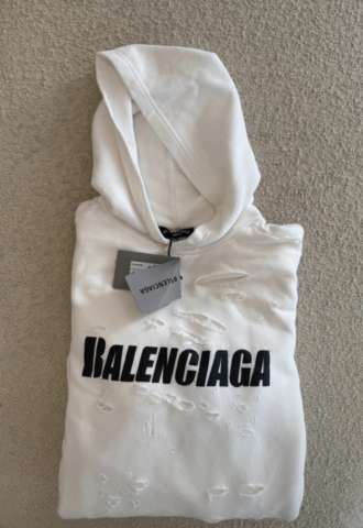 https://vipluxury.sk/Balenciaga mikina