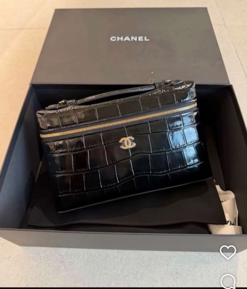 Chanel vanity