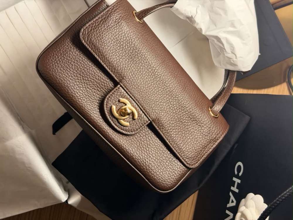 Chanel small
