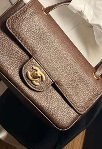 https://vipluxury.sk/Chanel small
