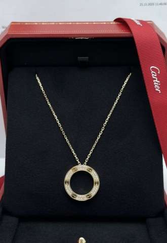https://vipluxury.sk/Cartier love nahrdelnik diamanty