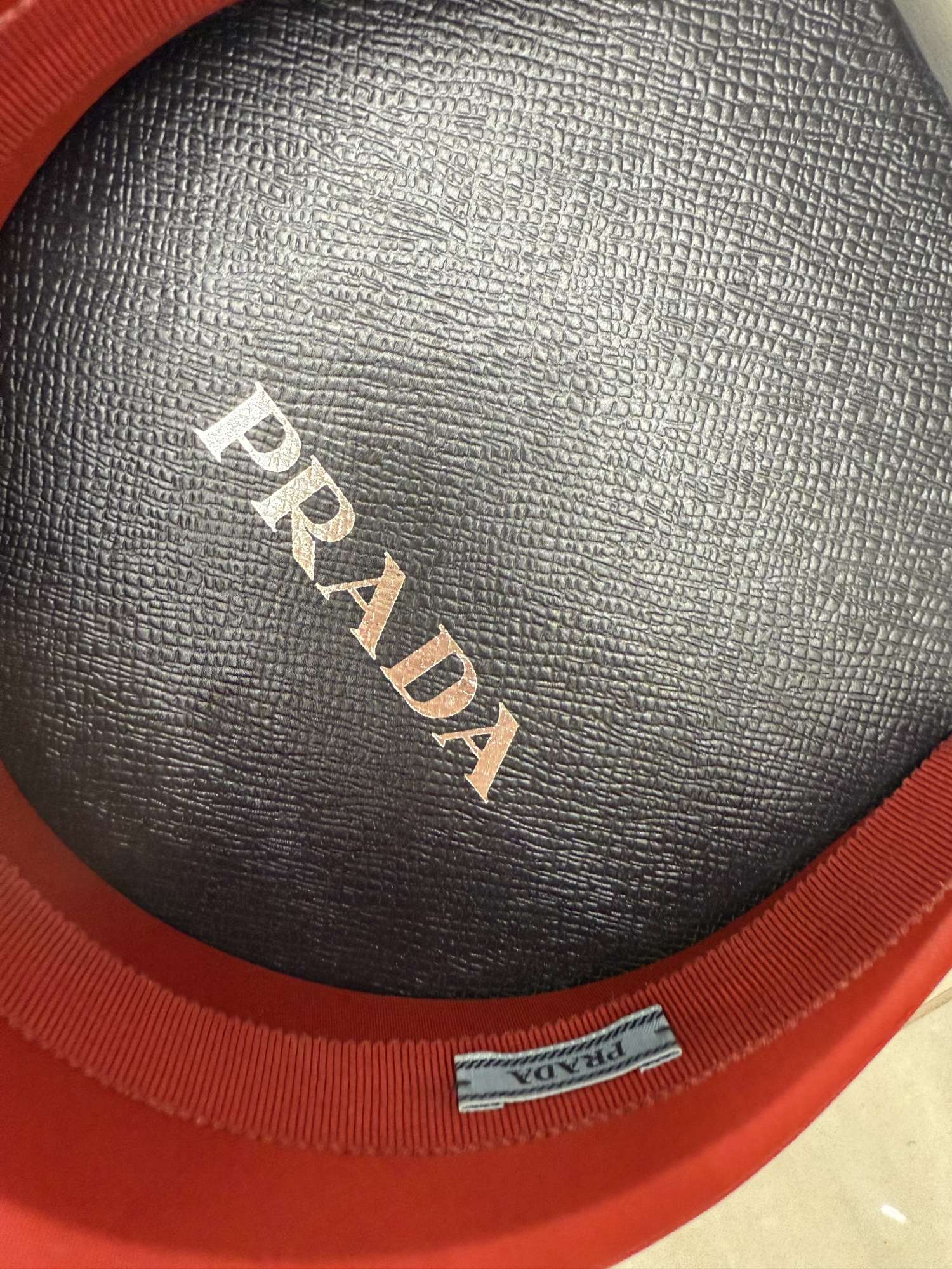 Prada headband- celenka