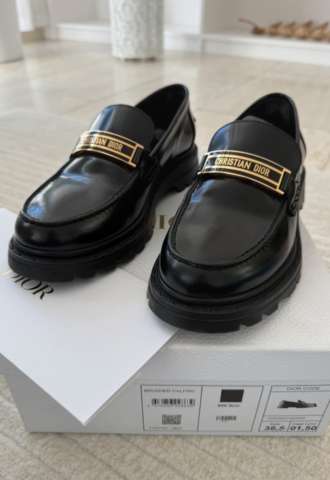 https://vipluxury.sk/Dior mokasiny