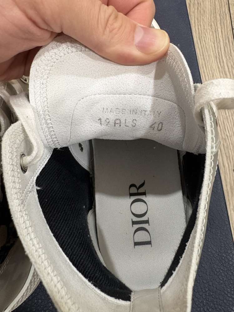 Dior b23