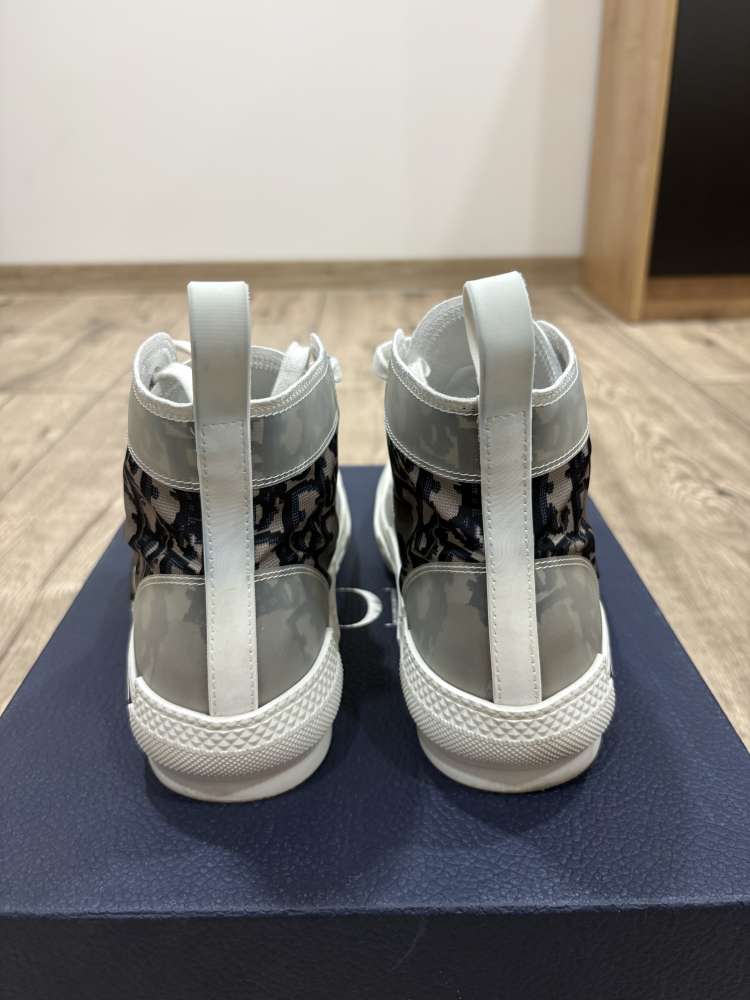 Dior b23
