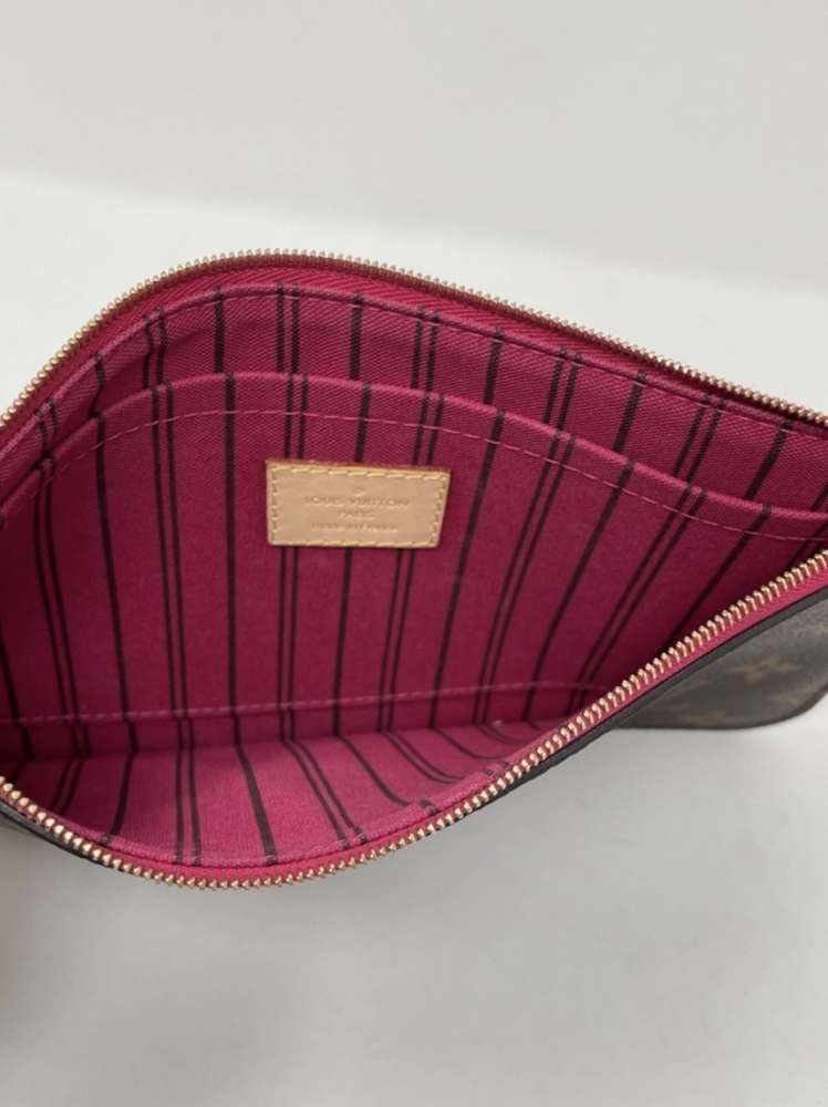 Louis Vuitton clutch