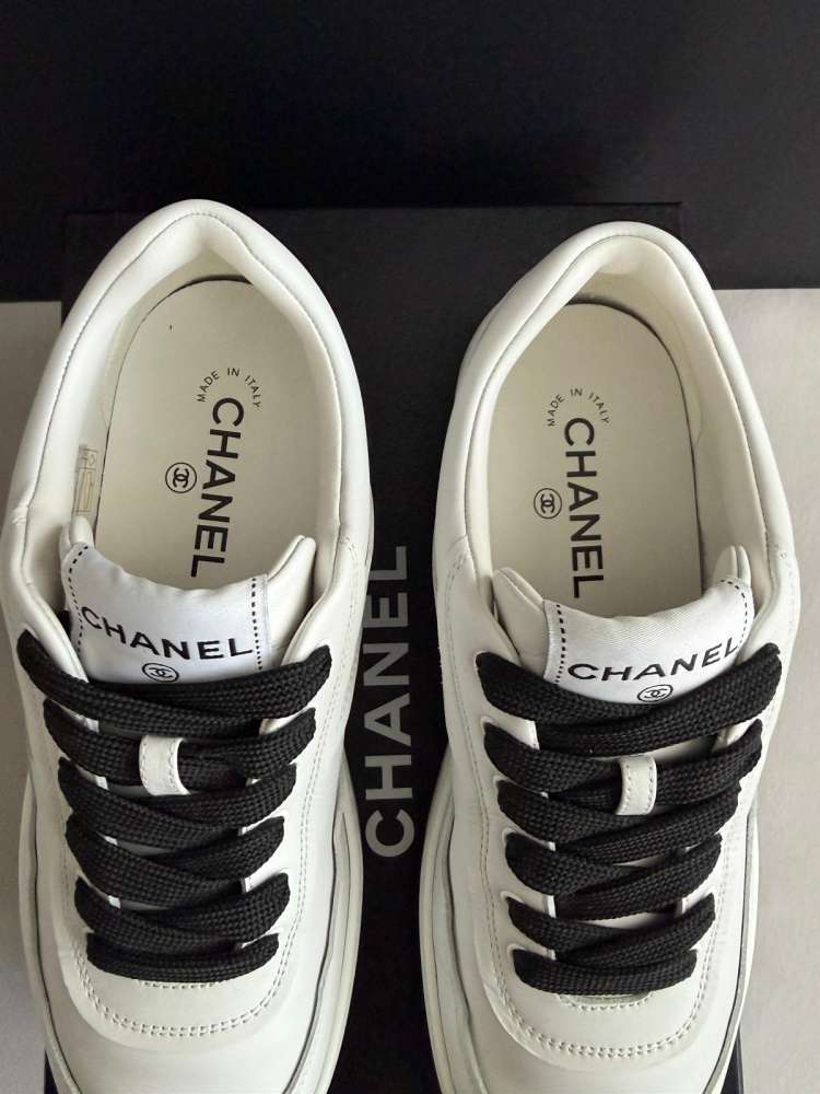 Chanel tenisky