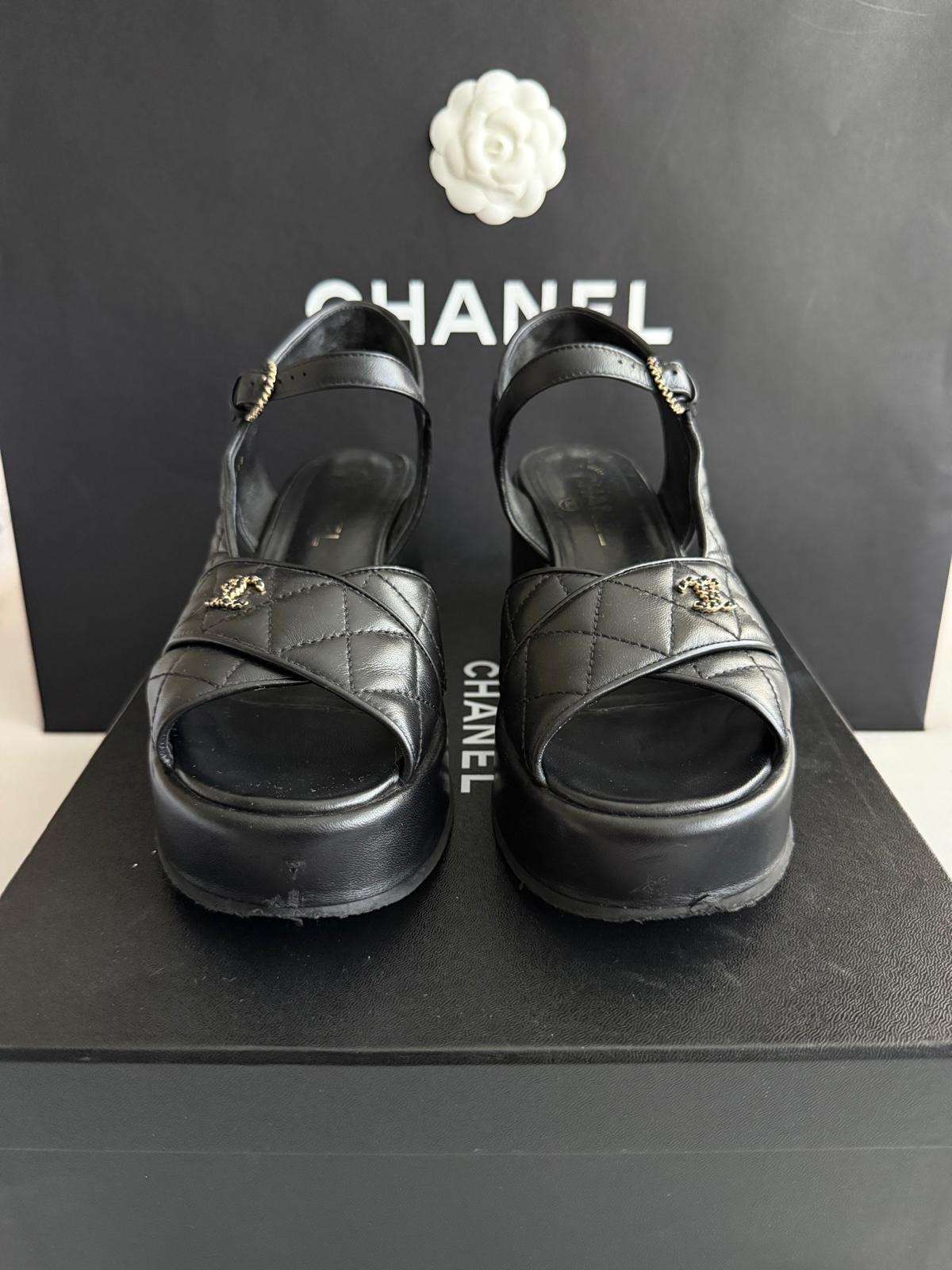 Chanel sandale na opätku