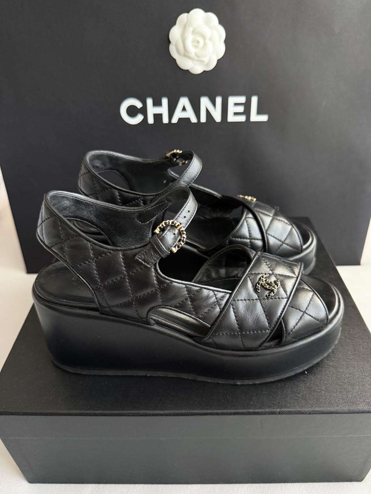 Chanel sandale na opätku