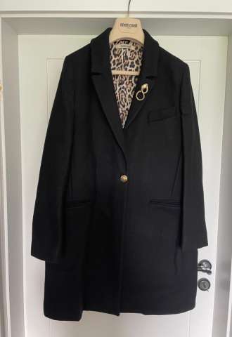 https://vipluxury.sk/Roberto Cavalli kabát