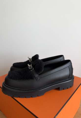 https://vipluxury.sk/Hermes icone loafer leather fur