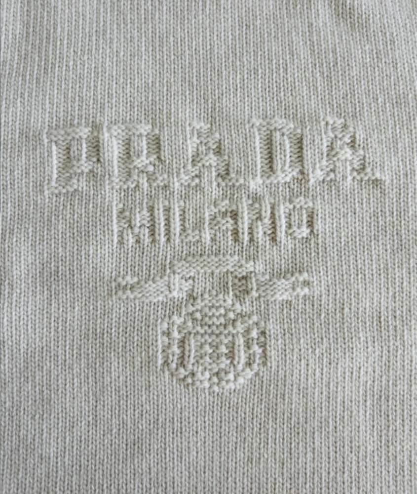 Prada sveter